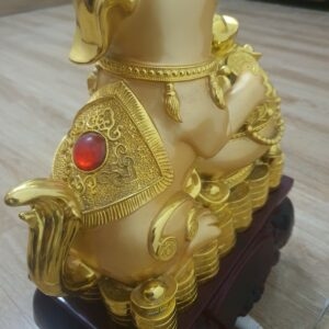 Tượng chó vàng Vượng tài tấn bảo TCG1203 Tượng chó vàng nhìn từ góc độ khác 3