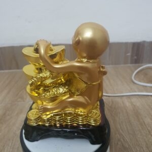 Tượng khỉ vàng chiêu tài góc độ khác 3
